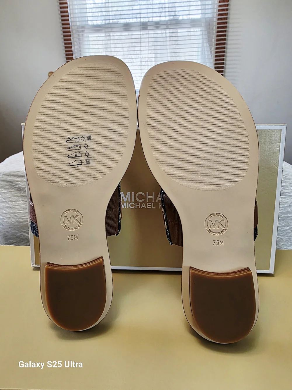 MICHAEL Michael Kors Rory Flat Thong Sandals In Dark Denim Multi Size 7.5M
